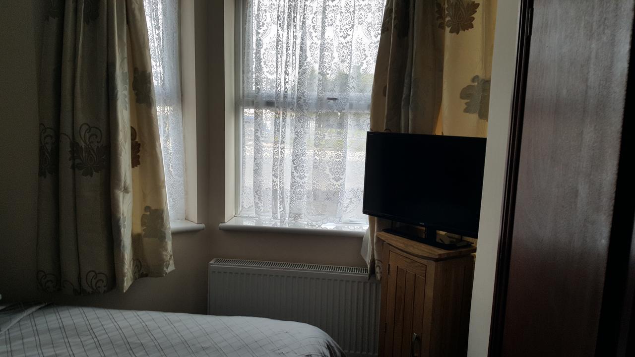 Airport Guest House Slough Dış mekan fotoğraf