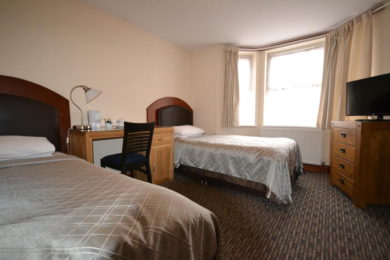 Airport Guest House Slough Dış mekan fotoğraf