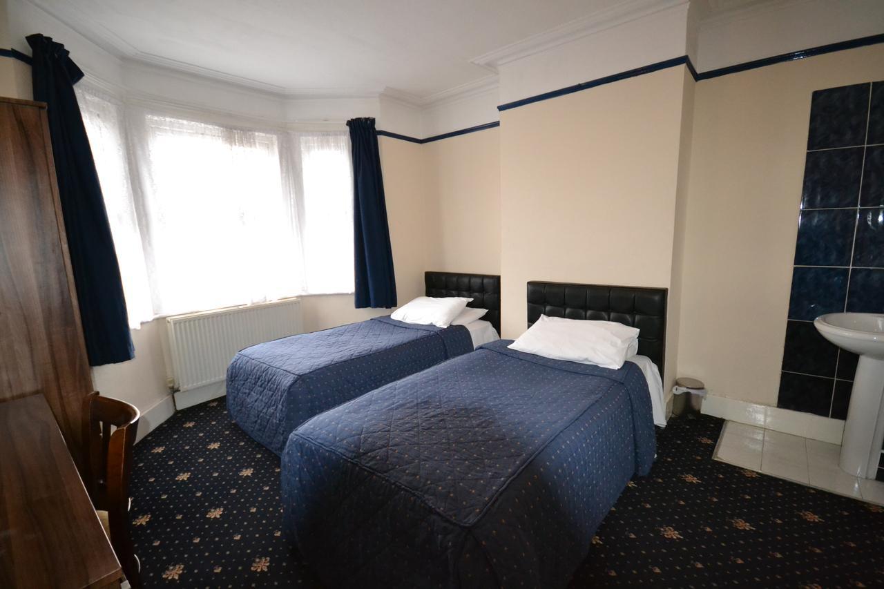Airport Guest House Slough Dış mekan fotoğraf