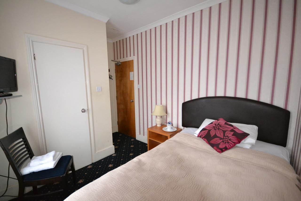 Airport Guest House Slough Dış mekan fotoğraf